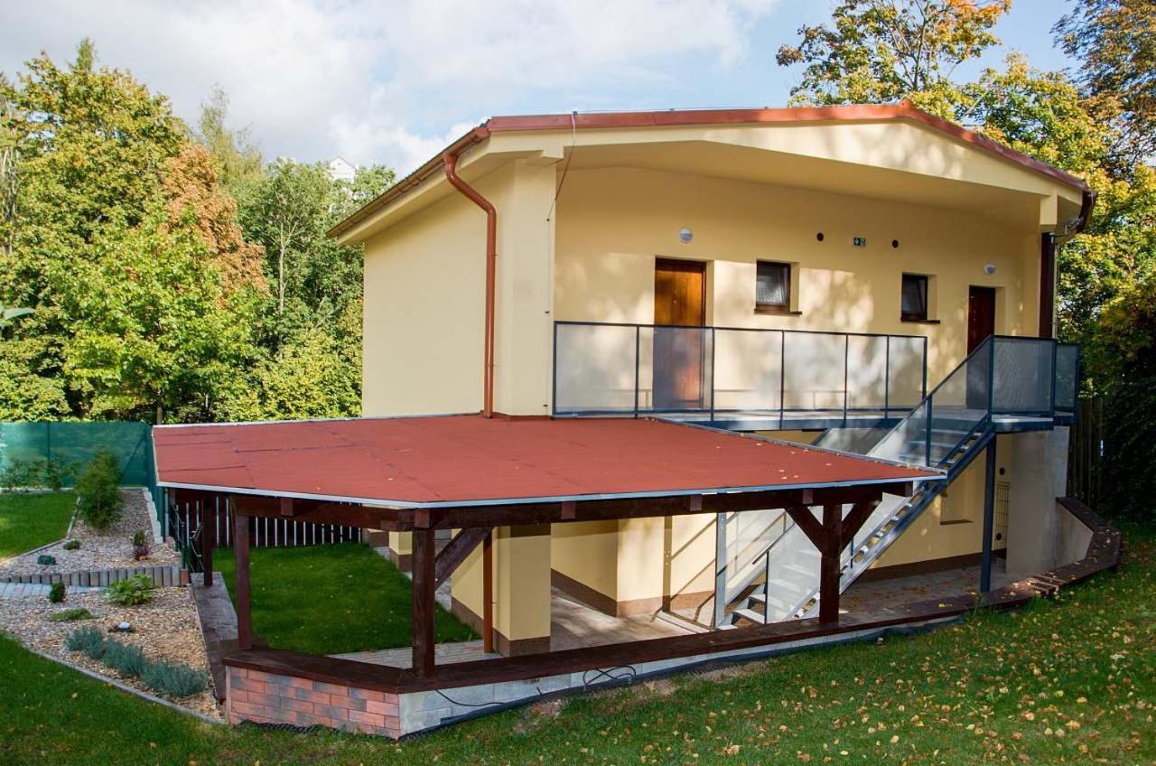 Apartmany Nad Parkem 브로우모프 외부 사진